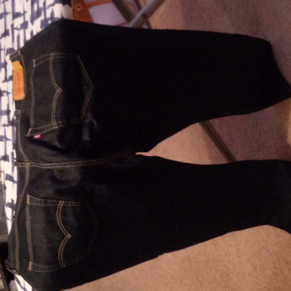 Mens levi jeans. 501's darn blue/indigo.